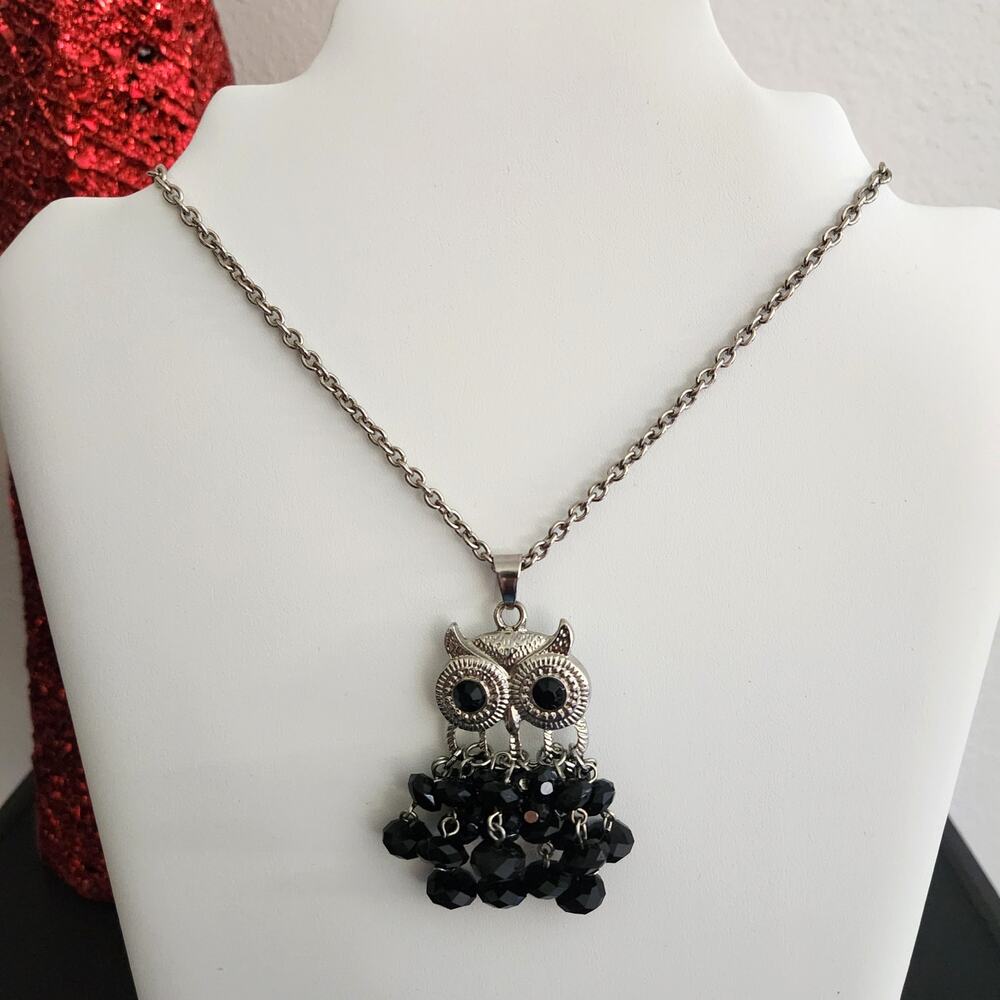 Vintage Owl Pendant Necklace Dangling Black Beads Silver Tone Metal
